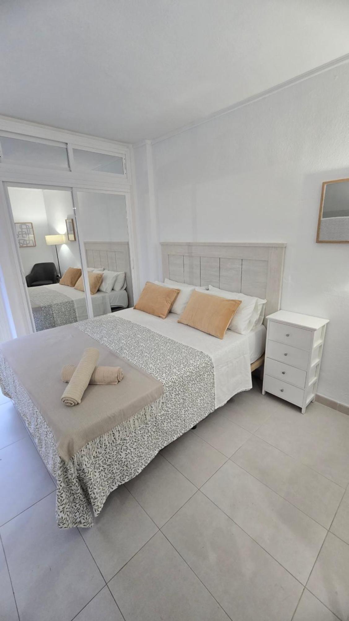Benalmadena Minerva 401 Estudio Con Gran Piscina Y Parque Acuatico Luaran gambar